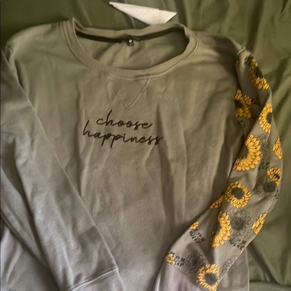#85 Gray Sweatshirt with Sunflower Sleeve